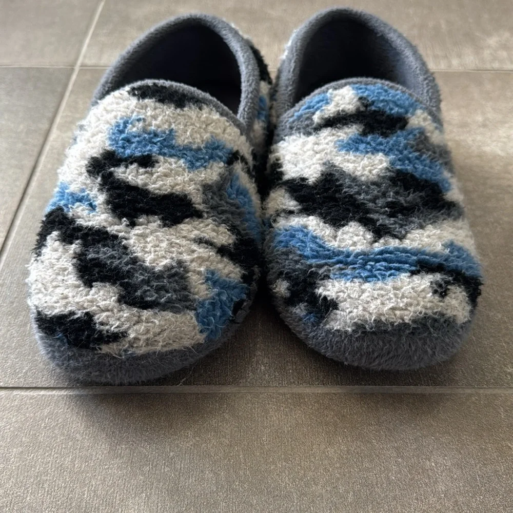 Wonder Nation Boys Fleece Camoflauge Slippers Blue Size 2/3